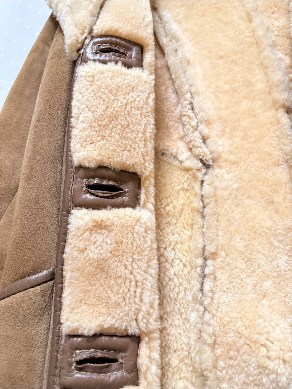 Vintage Australian sheepskin coat - Picture 10 of 16